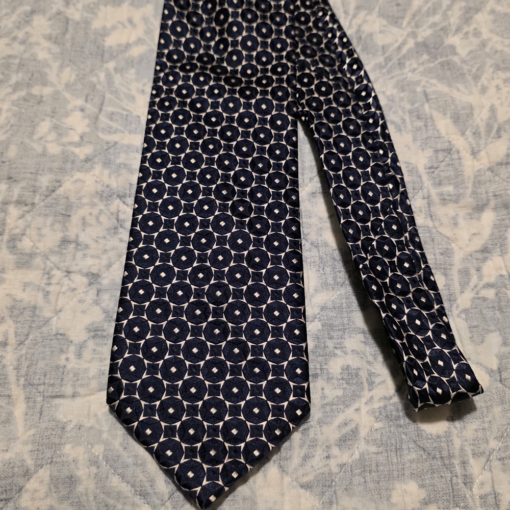 Classic Navy Geometric Tie